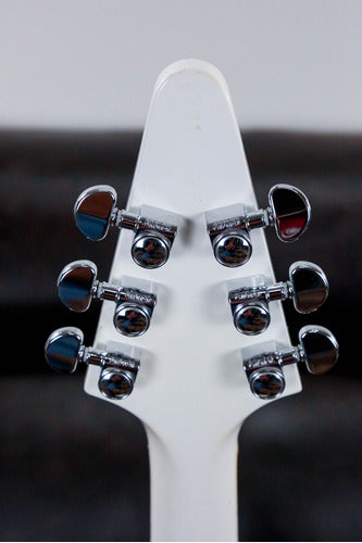 b5a7ec1e485587f2c57bd3244f26638d